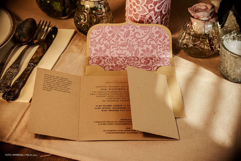 Midnight Orchid – Kraft Edition Collection – bélelt borítékos esküvői meghívó