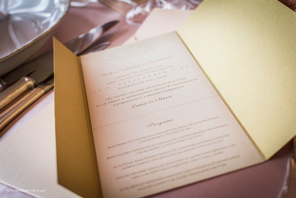 Typography Minimal Pearl Edition Collection – aranyozott esküvői meghívó